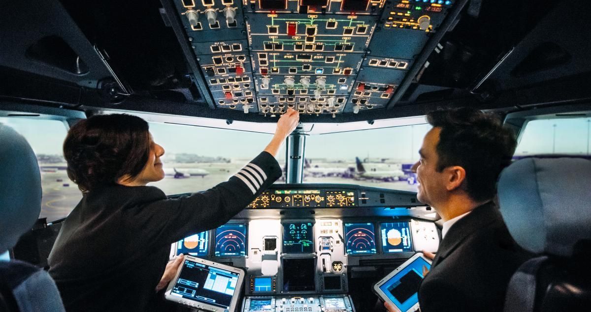 easyjet-pilot-training-sujeito-programador